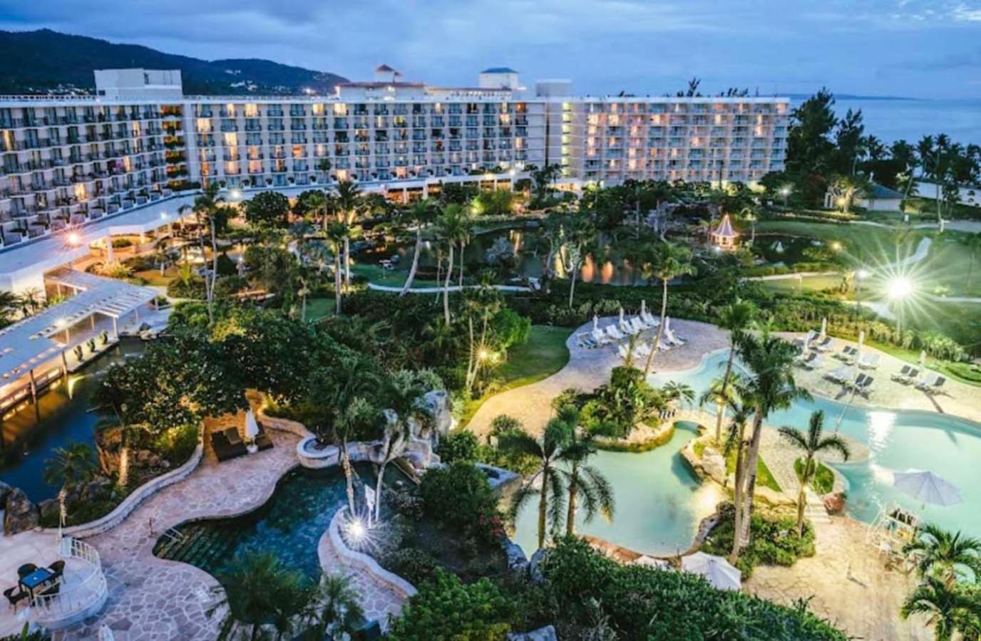 Marianas Beach Resort Saipan Exterior photo